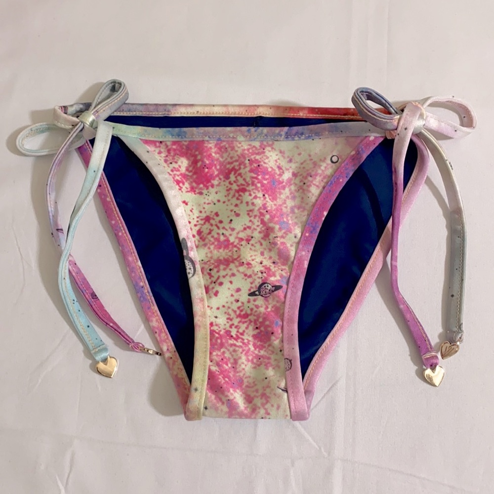 NWOT WILDFOX Side-Tie w Space Saucer Print Bikini Bottom Size XS